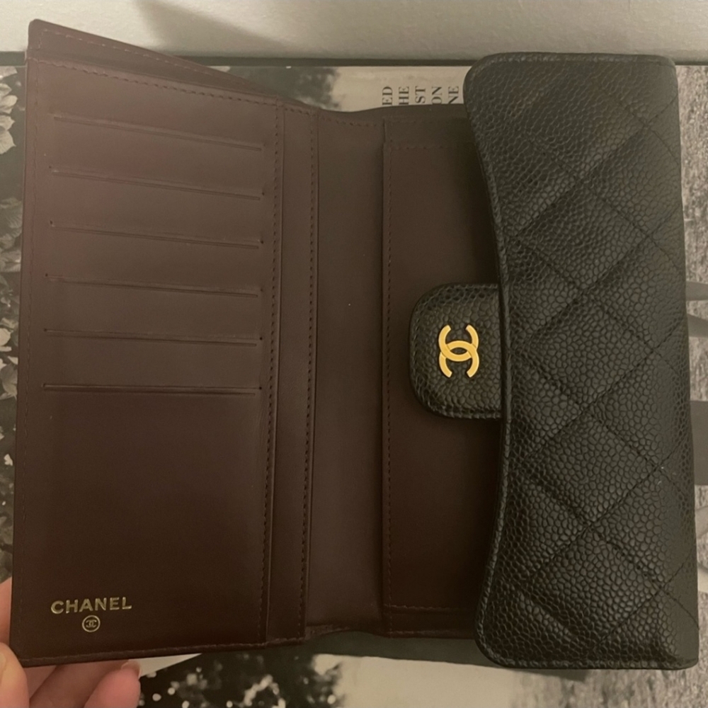 🆕️Chanel XL Caviar Flap Trifold Wallet - Picture 15 of 17